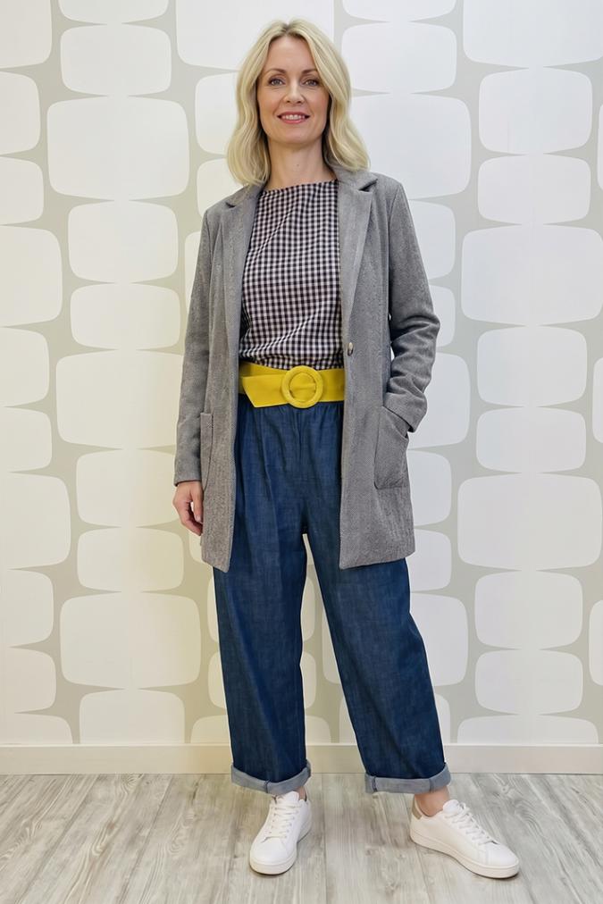 outfit con Spolverino Rain, Blusa Reese e Jeans Jack