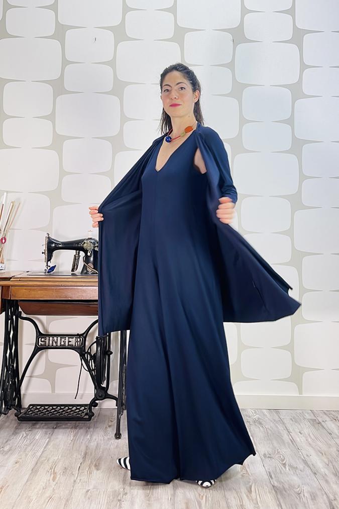 OUTFIT con Tuta Elysuite sartoriale blu e Cardigan Take sartoriale blu