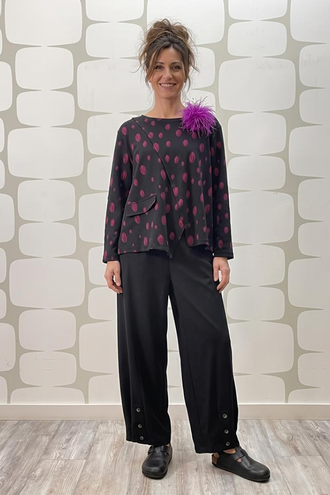 outfit con Felpa Pivoine e Pantalone Lane nero