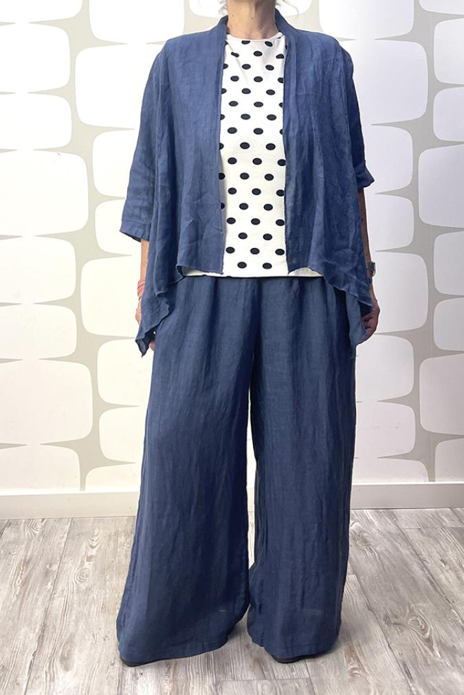 outfit con Coprispalle Santiago blu e Pantalone La Paz blu
