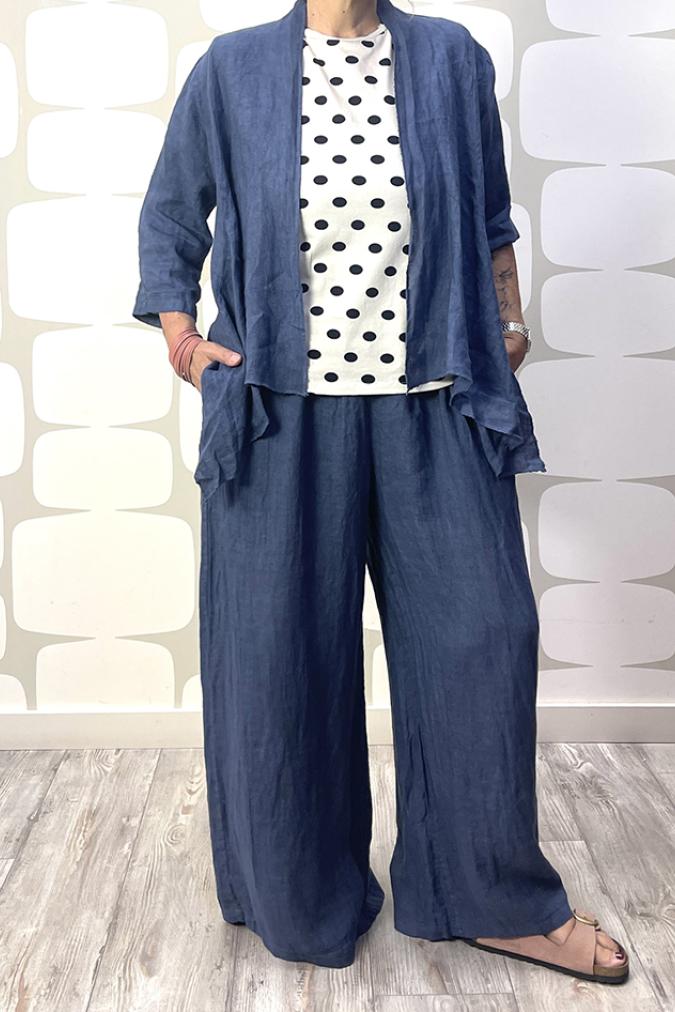 outfit con Coprispalle Santiago blu e Pantalone La Paz blu